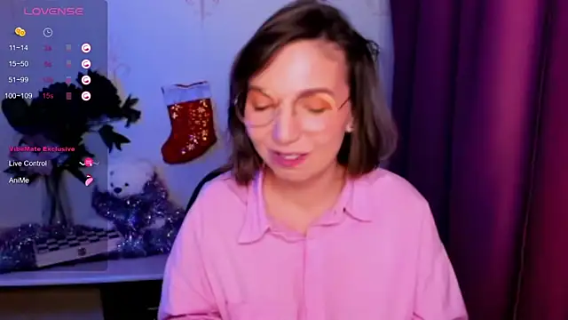 KindHazelHere_'s cam snapshot