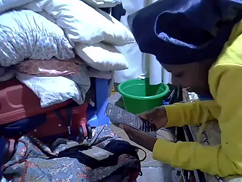 Just_Karu's cam snapshot