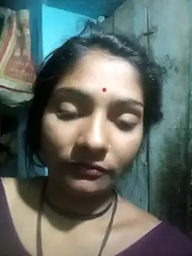 Kiran_bhabi's cam snapshot