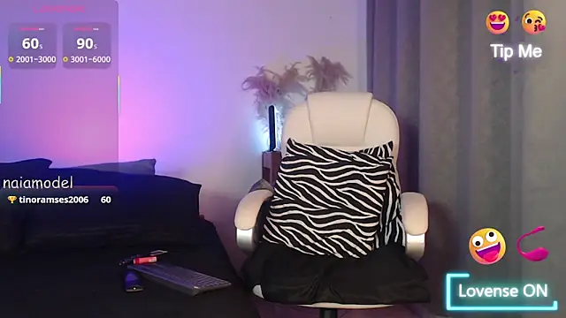 Naia_Ross_1's cam snapshot