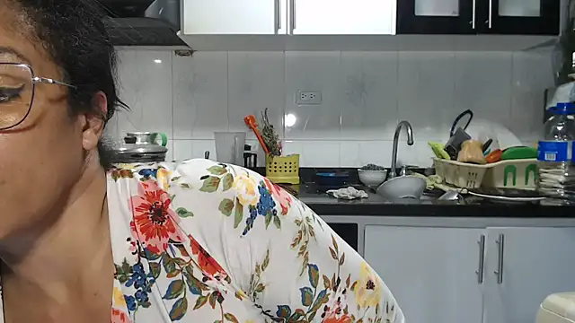 kateleyagrey's cam snapshot