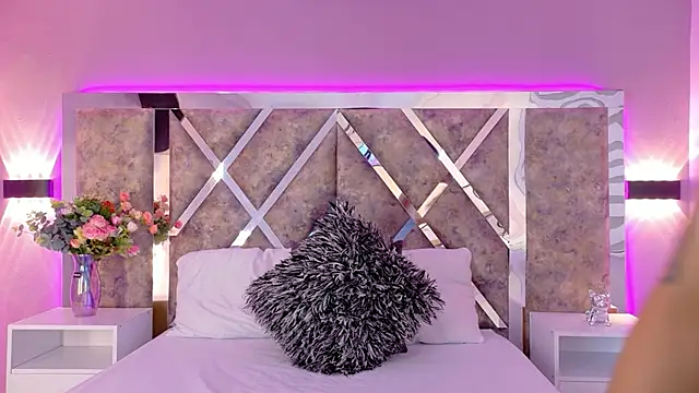 MelissaGill_'s cam snapshot