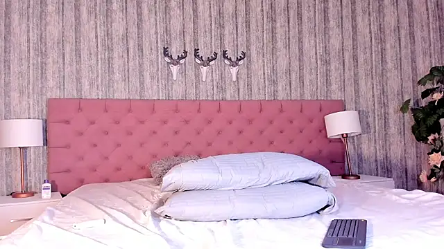 DaimondJohnson's cam snapshot