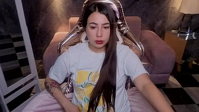 Kattia_mystic_b's cam snapshot