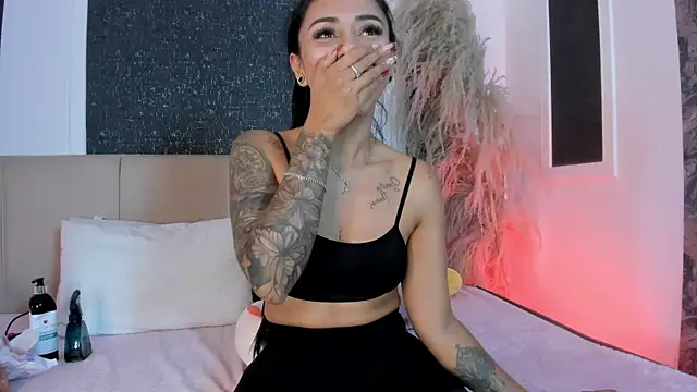 Alaia_Manson's cam snapshot