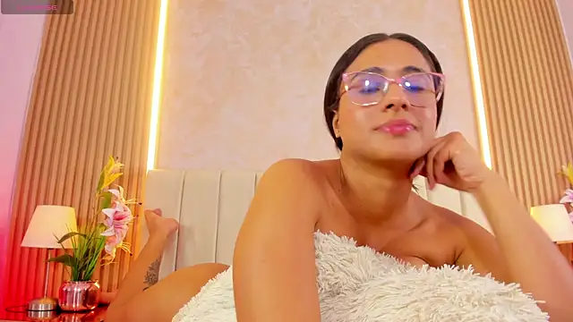 ZOEBARLOWE's cam snapshot