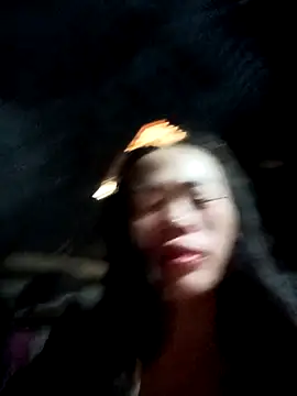 CoMay003's cam snapshot