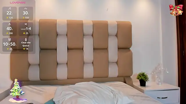 Caroline_Millerr's cam snapshot