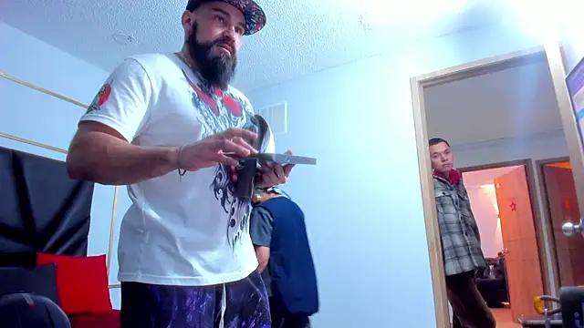 AnnieAndLeandro live sex cam