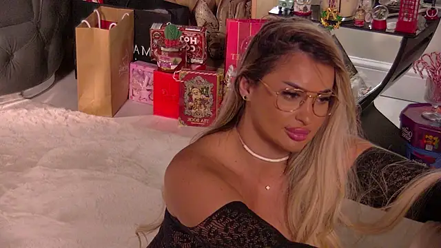 Denisse_Perry's cam snapshot