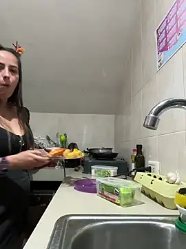 Rousse92 live sex cam