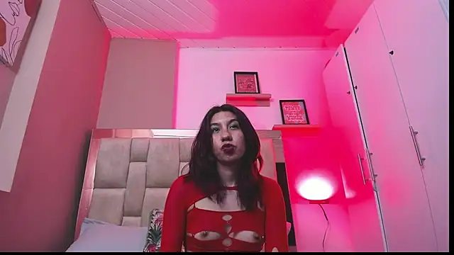 zoe-moreau's cam snapshot