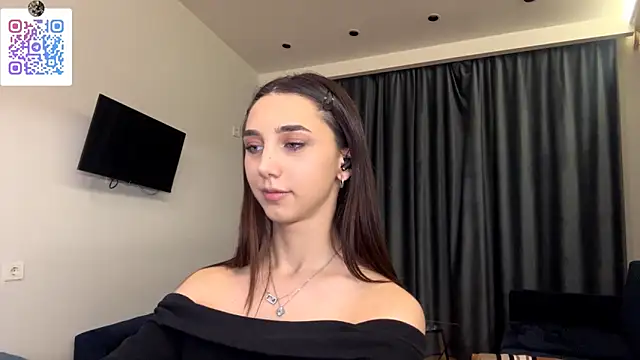 LinaMour's cam snapshot