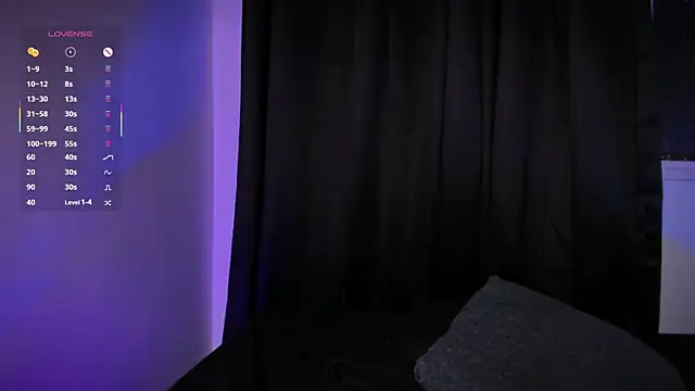 AramJoness's cam snapshot