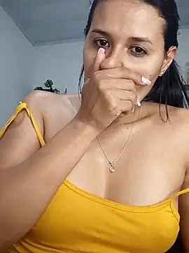 elena_jonees's cam snapshot