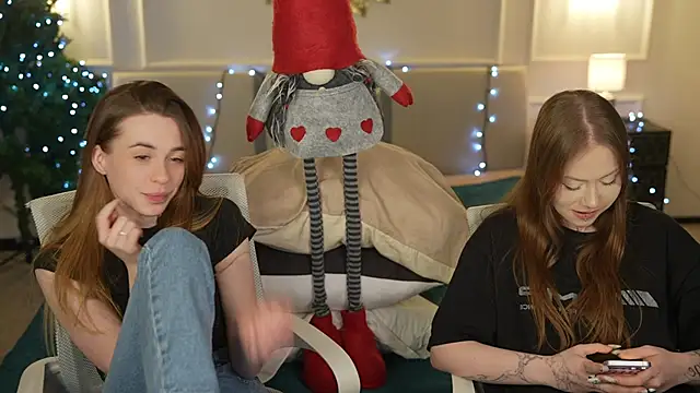 Esmie_Smile's cam snapshot