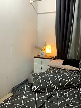 AngelHille live sex cam