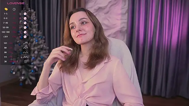 ElizabethMilller_'s cam snapshot