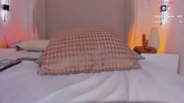 luisah_'s cam snapshot