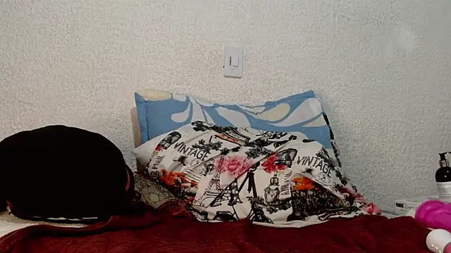 AntoneellaF's cam snapshot