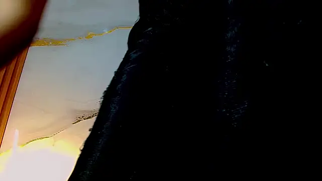 CoralineSweett live sex cam