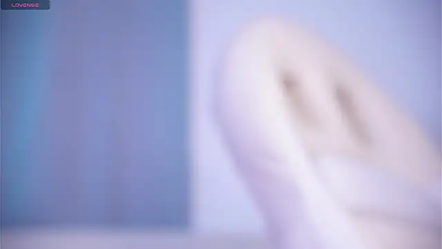 Your_naughtytrans live sex cam