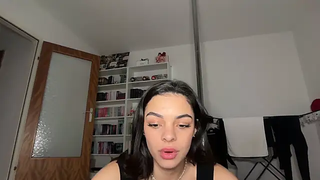 maddymeadows's cam snapshot