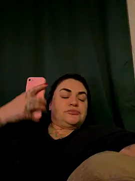 HeyBABYGIRL's cam snapshot