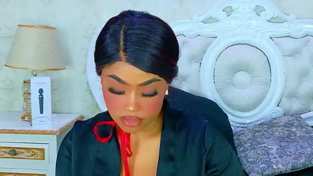 TianahGlow's cam snapshot