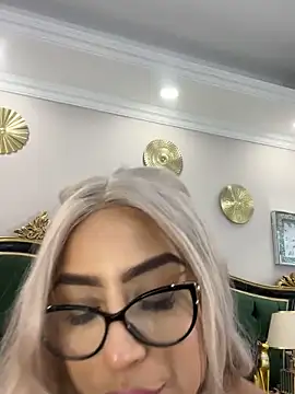 CourtneyRoses live sex cam