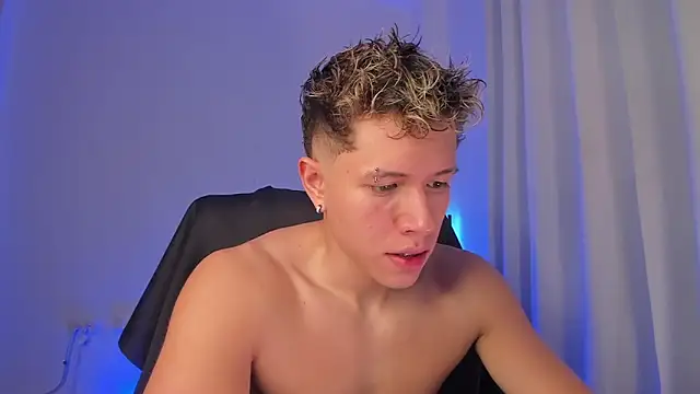 nathan_blake's cam snapshot