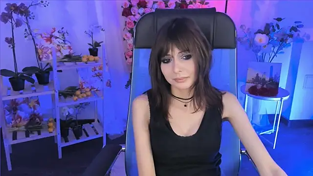 CrystallBloom's cam snapshot