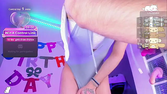 Sweet-SharoKitty live sex cam