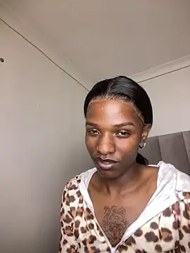 Trans_fairy live sex cam