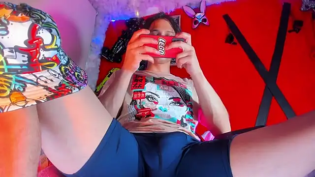 LilOwen_'s cam snapshot