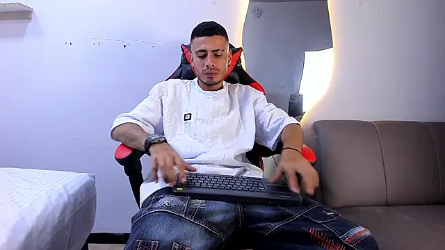 MatthewCullen's cam snapshot