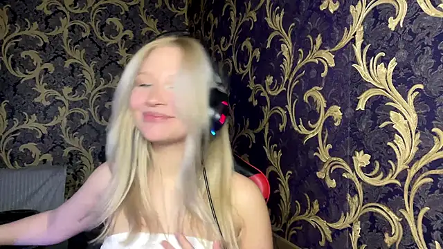 Cira_BabyFace's cam snapshot