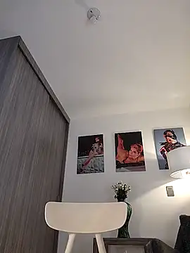 Alice_Barry's cam snapshot