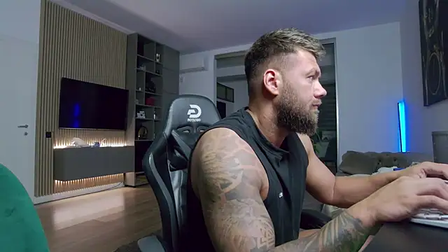 UbbeViking live sex cam