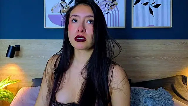 SarahMiler_'s cam snapshot