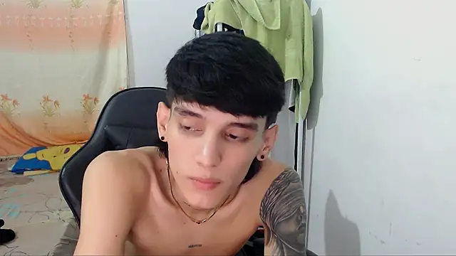 Sweett_Boyy's cam snapshot