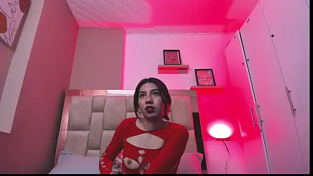 zoe-moreau's cam snapshot