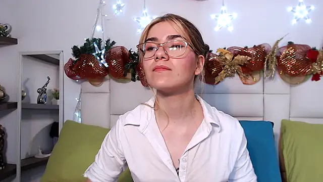 AriLumi's cam snapshot