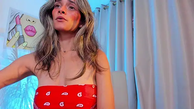 SkiinnyAna's cam snapshot