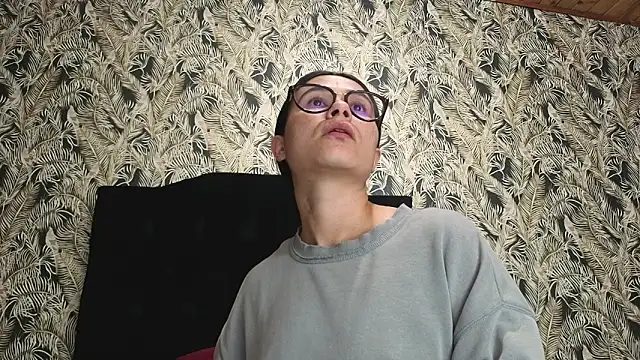 ChloeTurner_'s cam snapshot