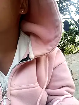 llomayy-love's cam snapshot