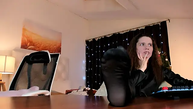 footfetish_baby's cam snapshot