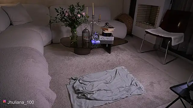 paulacora100's cam snapshot