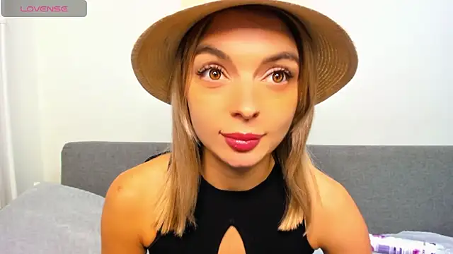 _ellen_meow_'s cam snapshot