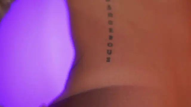 Little_vel's cam snapshot